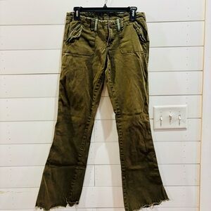 Spoon Jeans low rise flare stretch olive green Y2K distressed bottom pants sze 7